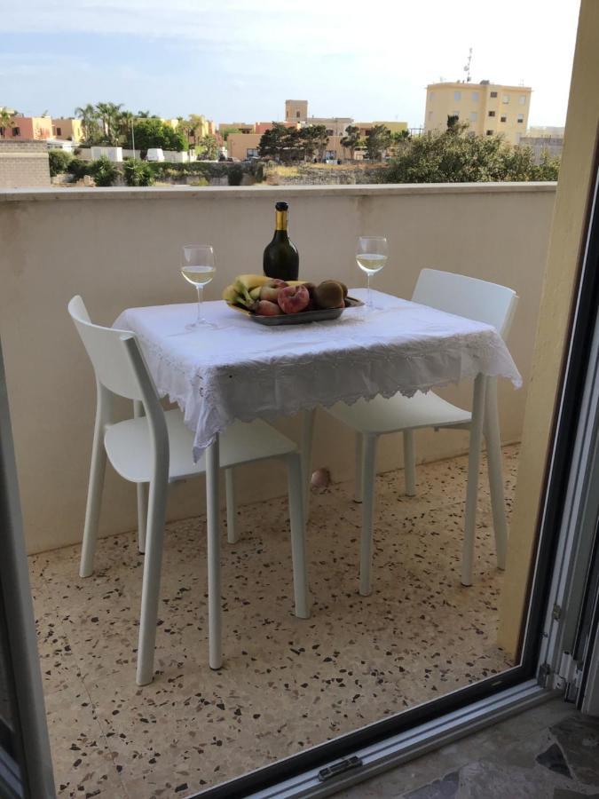 Angolo Del Mare - Case Libeccio E Blu Marino Favignana Kültér fotó