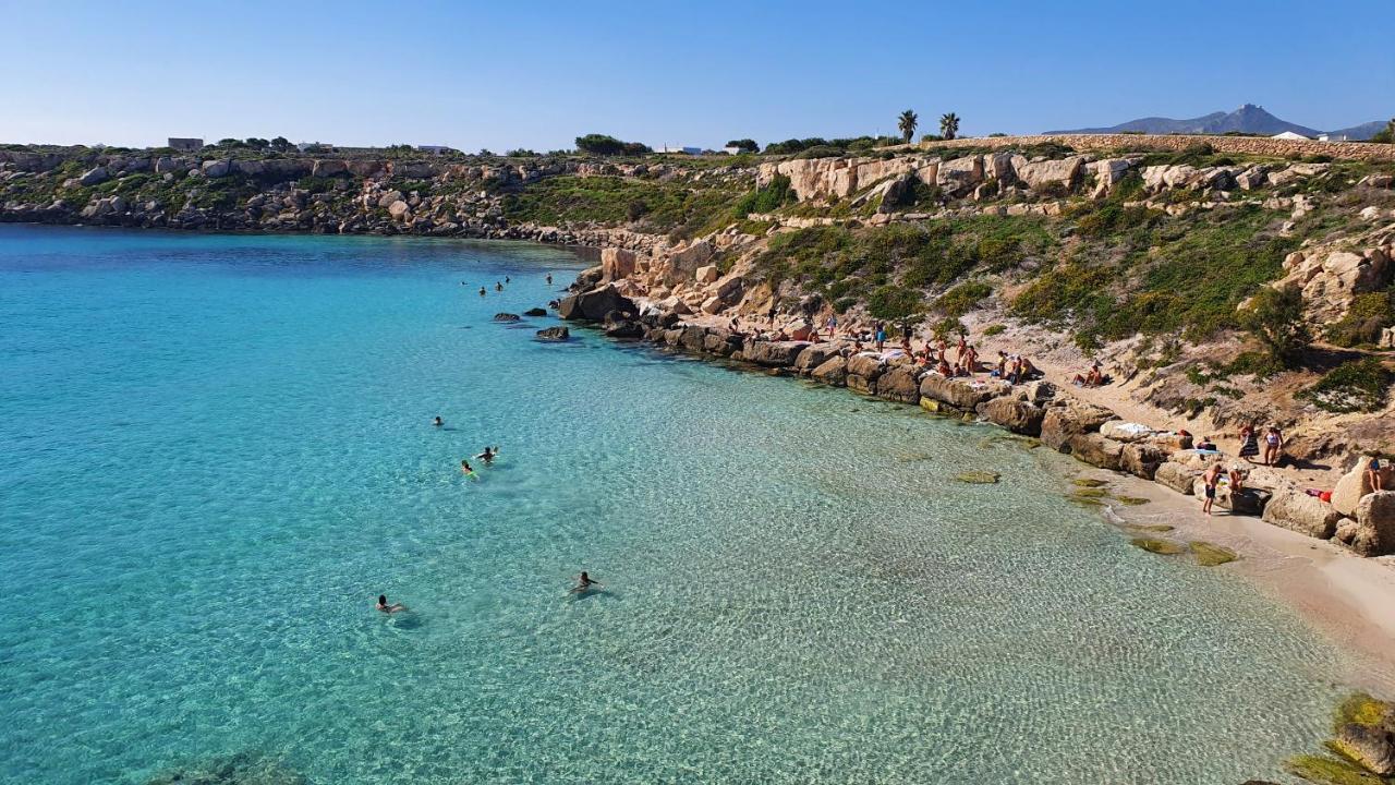 Angolo Del Mare - Case Libeccio E Blu Marino Favignana Kültér fotó